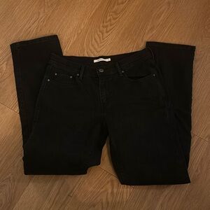 Black Levi’s Jeans